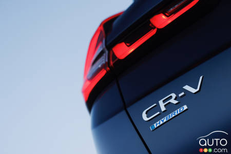 Honda CR-V Sport Touring 2023, écusson hybride